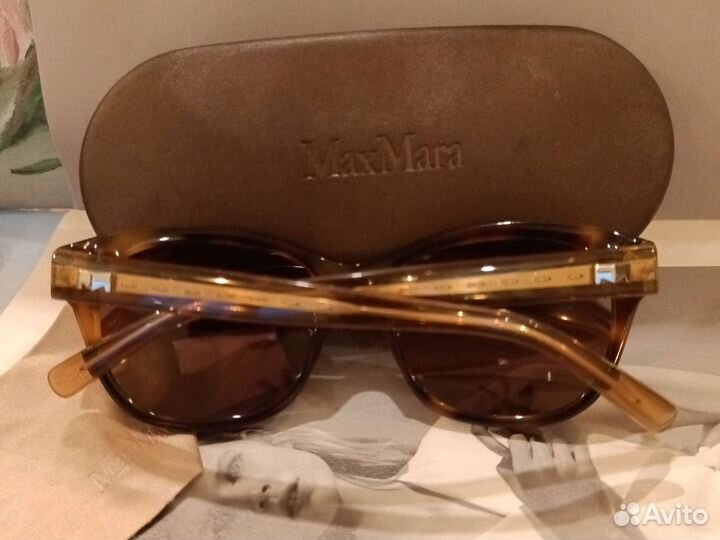Солнцезащитные очки max mara