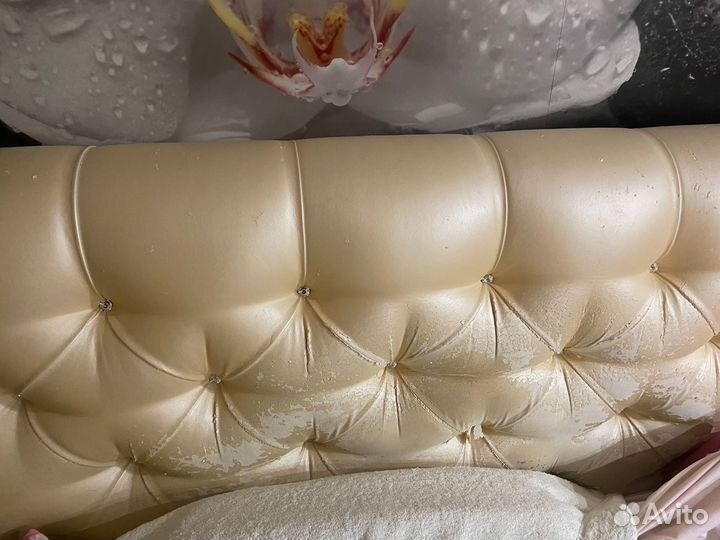 Перетяжка кровати, изголовья