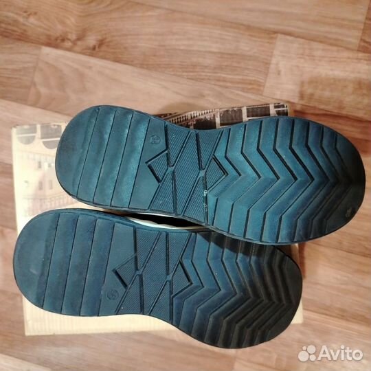 Кроссовки, полуботинки на девочку р. 34