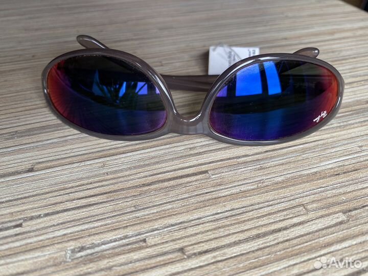 Солнцезащитные очки Ray Ban