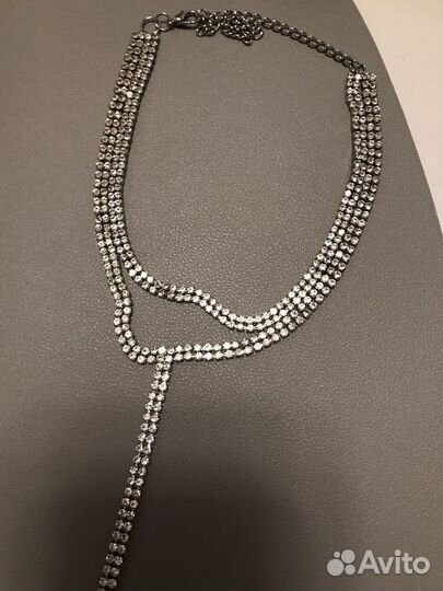 Чокер из страз на шею