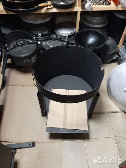 Печь на дровах для 30л чугунного казана