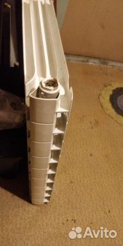 Продам радиатор (батарею) отопления бу