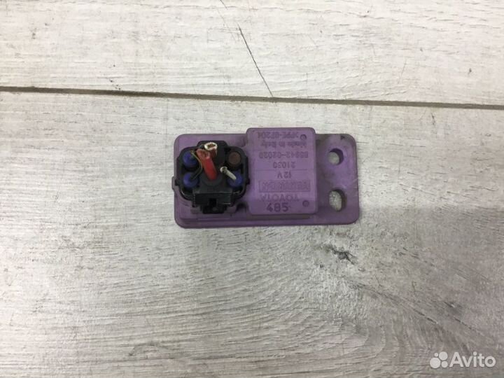 Реле стеклоочистителя Toyota Corolla хэтчбек