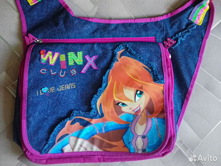 Сумка Winx Club. Размер 35 х 33 см. Школьная