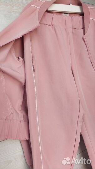 Костюм спортивный