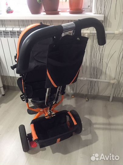 Детский велосипед с родительской ручкой