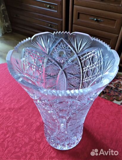 Большая Хрустальная Ваза