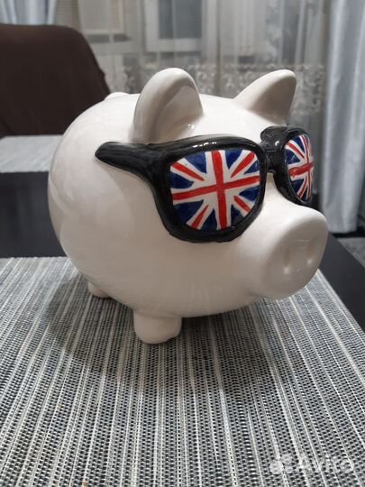 Копилка для денег Хрюшка в очках