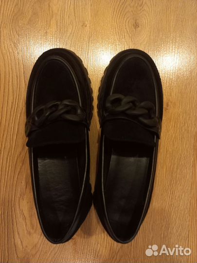 Лоферы женские