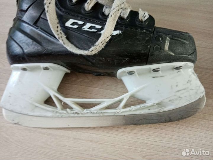 Коньки хоккейные ссм