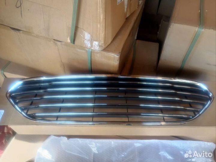 Решетка радиатора форд фиеста 2013-2016г