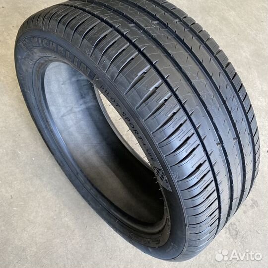 Michelin Pilot Sport 4 SUV 295/40 R21 Y