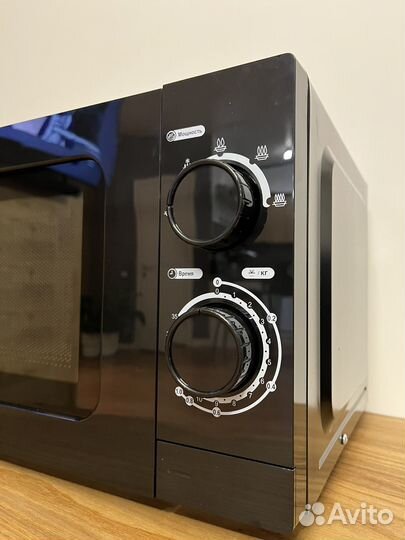 Микроволновая печь hyundai новая