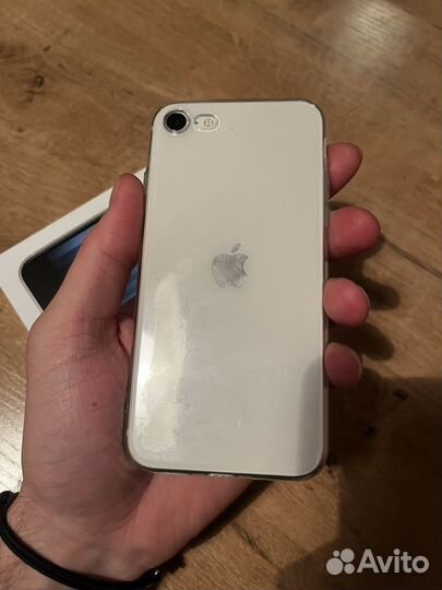 iPhone SE (2022), 64 ГБ