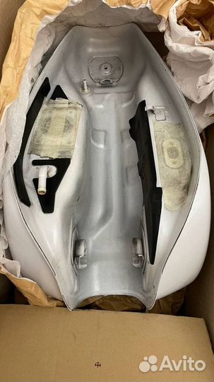 Бензобак для мотоцикла Yamaha Bolt