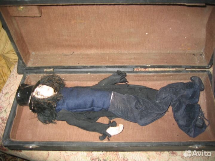 Керамическая коллекционная кукла Готт -зомби