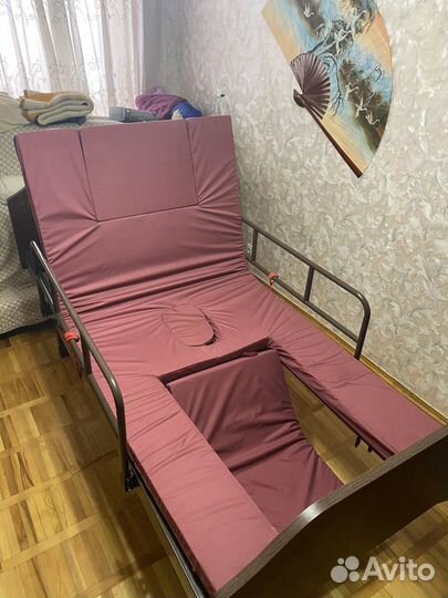 Медицинская кровать для лежачих больных