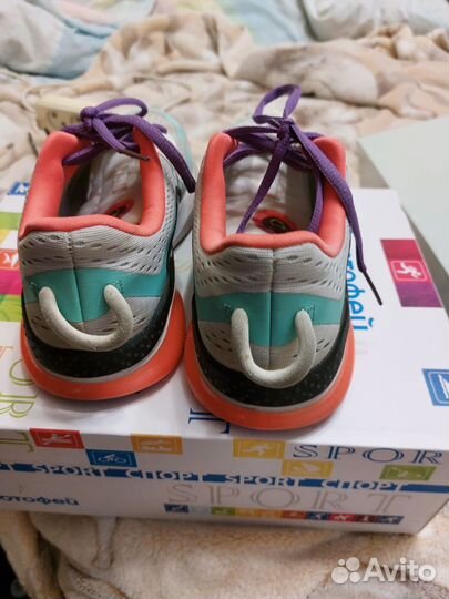 Кроссовки для девочки 38 размер