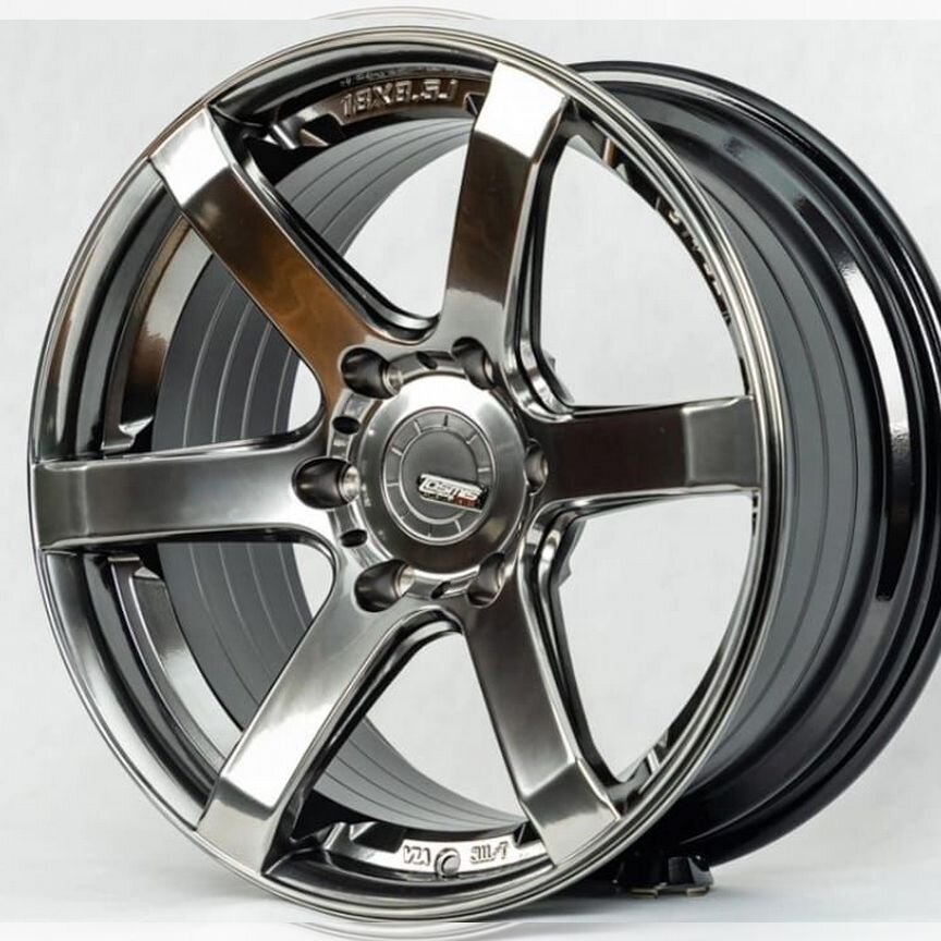 Литые диски Cosmis XT-006R 8.5×R18 6×139.7