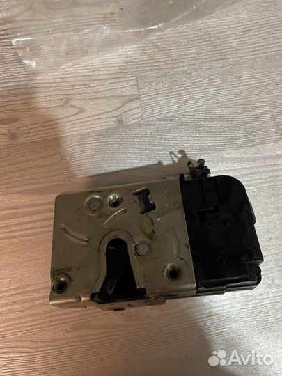 Замок двери LADA granta