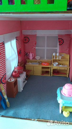 Кукольный домик