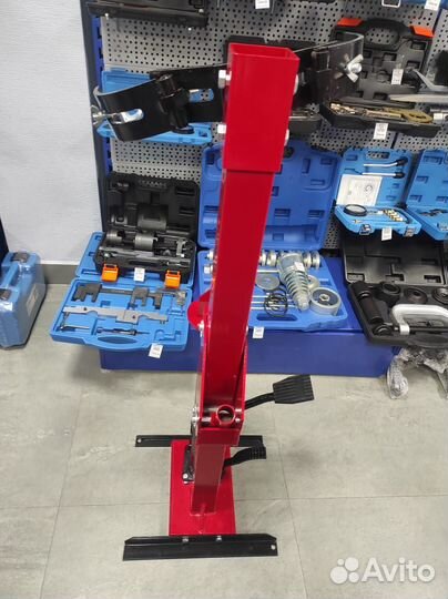 Стяжка пружин гидравлическая (ножная)