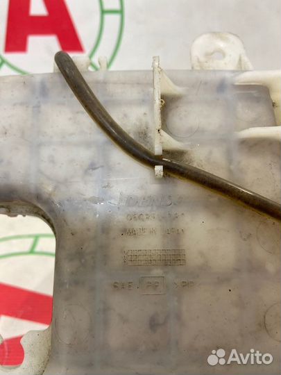 Бачок омывателя Mitsubishi Lancer 9 CS3A 4G18 2006