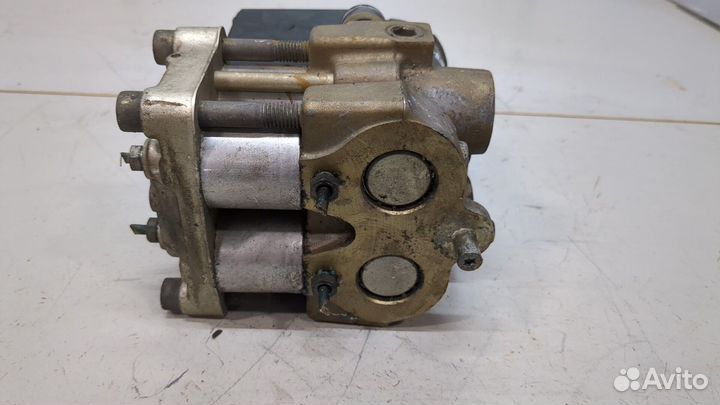 Блок абс, насос Audi 80 (B4), 1993