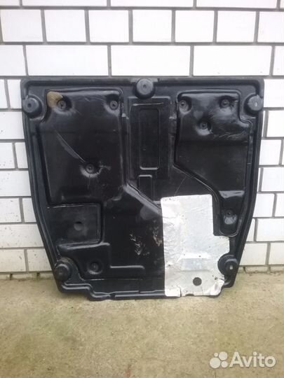 Защит картера б/у для санг енг актион