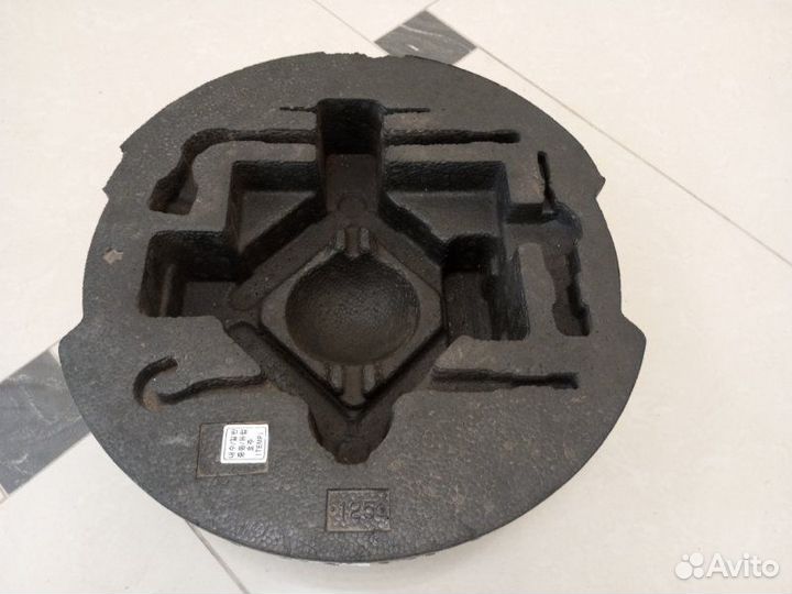 Ящик для инструмента Hyundai Elantra HD G4FC 2010