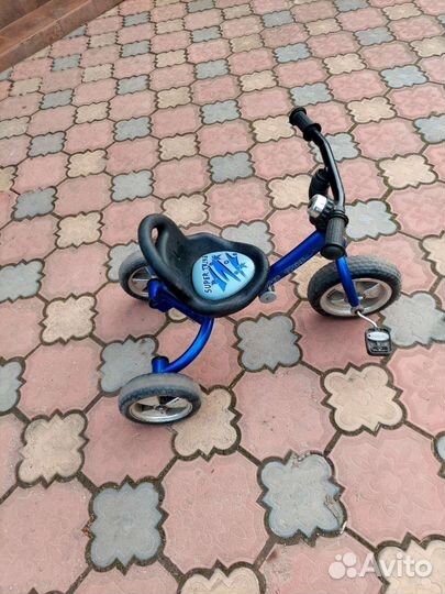 Детский трехколесный велосипед бу