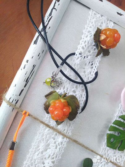 Морошка ручной работы