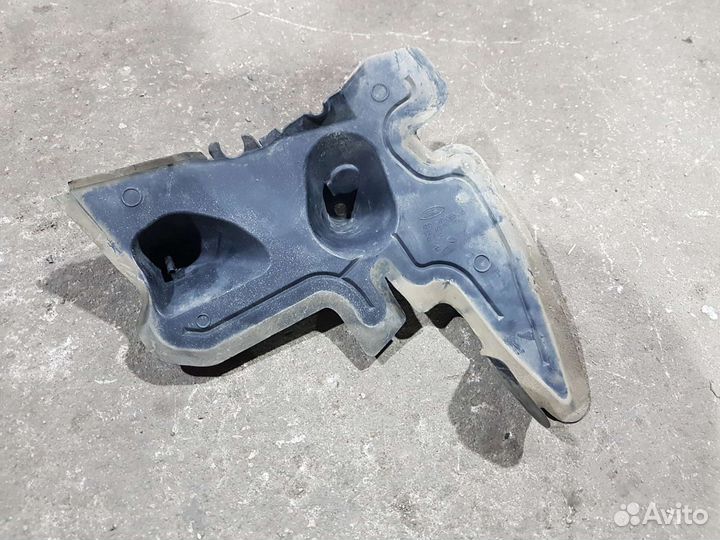 Пыльник двигателя левый ford focus 2 седан