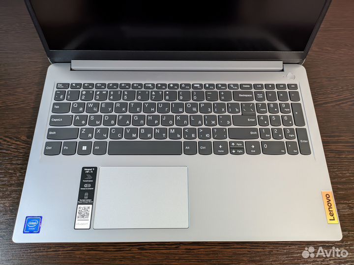 Новый ноутбук Lenovo IdeaPad 1 + сумка и мышь