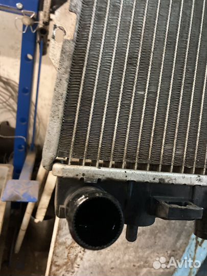 Радиатор охлаждения на hyundai elantra xd3