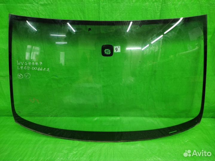 Стекло лобовое Volkswagen Touareg 2002-2010
