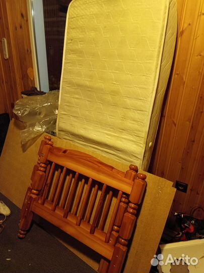 Двухъярусная кровать бу с матрасами