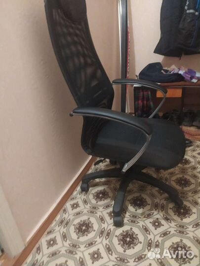 Компьютерное кресло