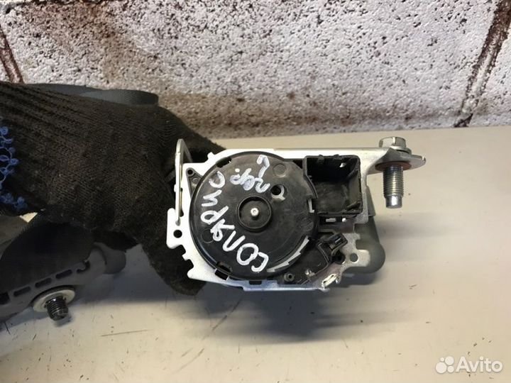 Ремень безопасности задний Hyundai Solaris 1 седан