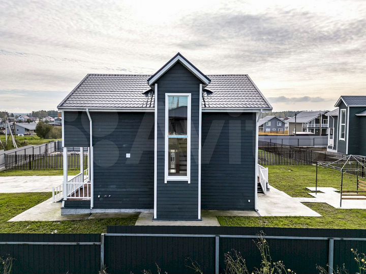 Коттедж 215 м² на участке 6 сот.