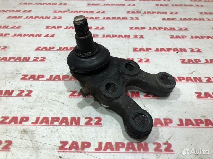 Шаровая опора передняя левая Mitsubishi Challenger