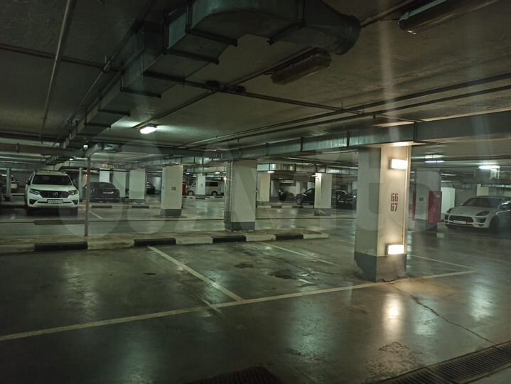 Машиноместо, 16 м²