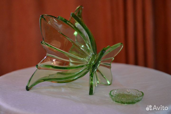 Ваза, фруктовница, салатник. Урановое стекло