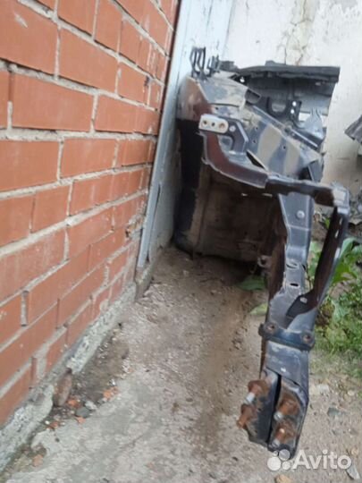 Четверть передняя правая infiniti s51 14г