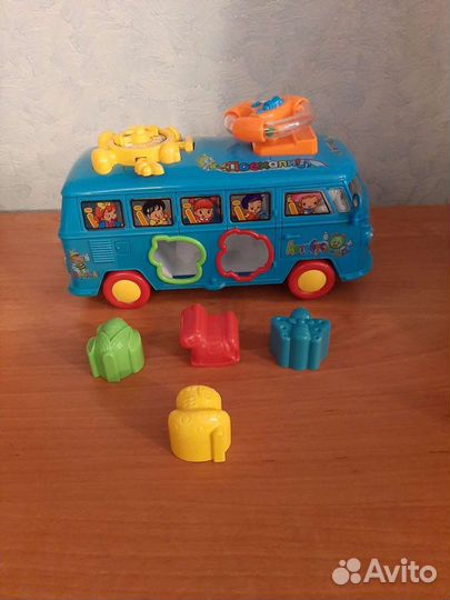 Игрушка автобус музыкальный новый