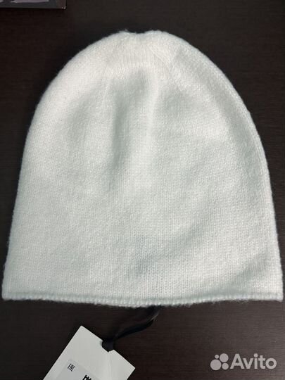 Шапка весенняя женская