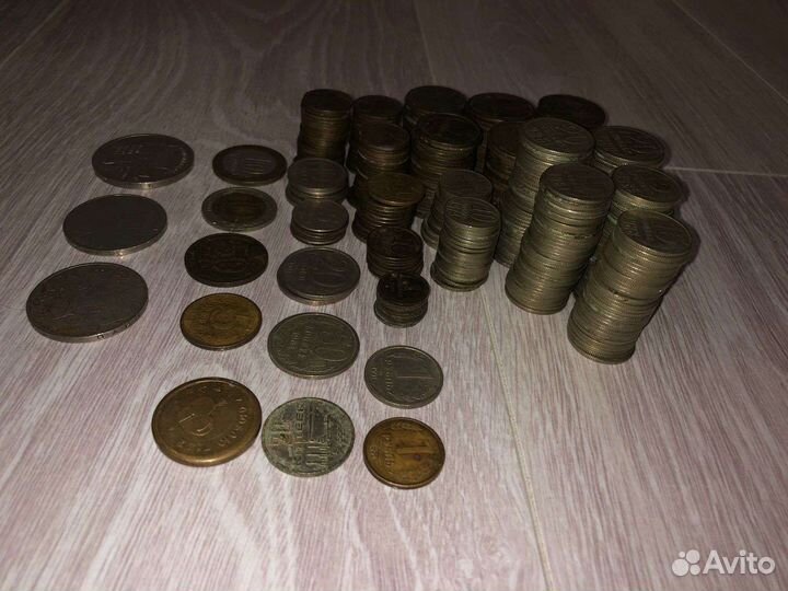 Монеты разные