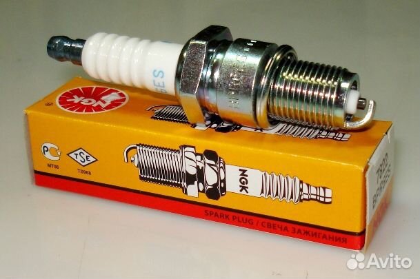 Свеча зажигания NGK BPR6ES