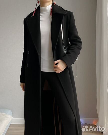 Длинное пальто из кашемира с утепляющим жилетом